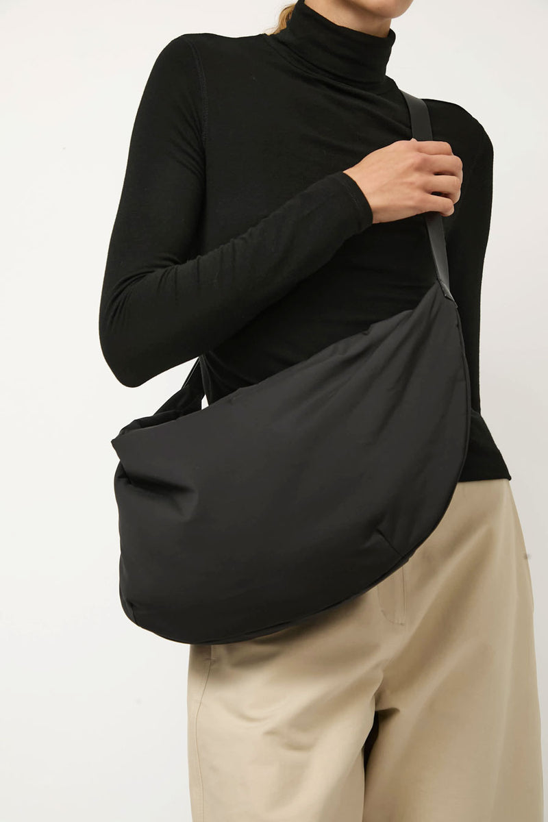 Amomento Large Padded Bag in Black