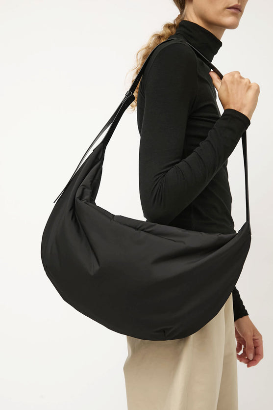 Amomento Large Padded Bag in Black