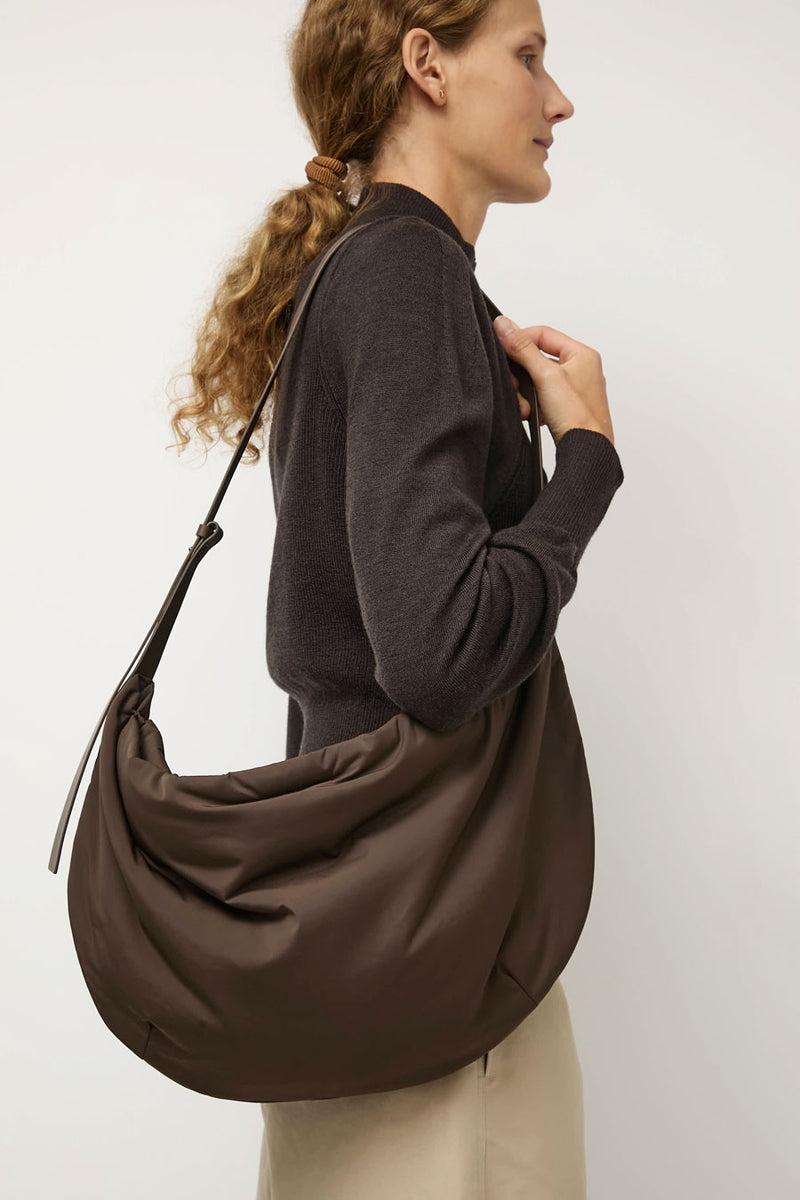 Amomento Large Padded Bag in Brown