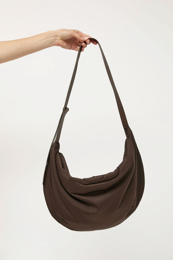 Amomento Large Padded Bag in Brown