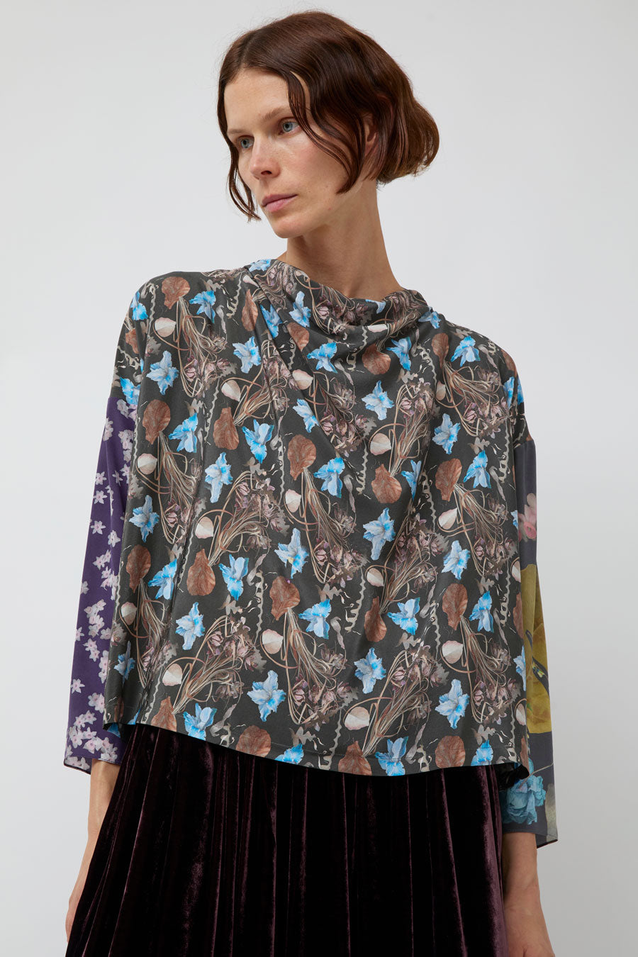 Anntian Asymmetric Top in Mixed Prints