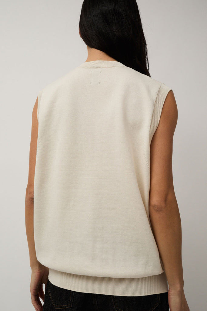 Batoner Seaisland Cotton V-Neck Vest in White