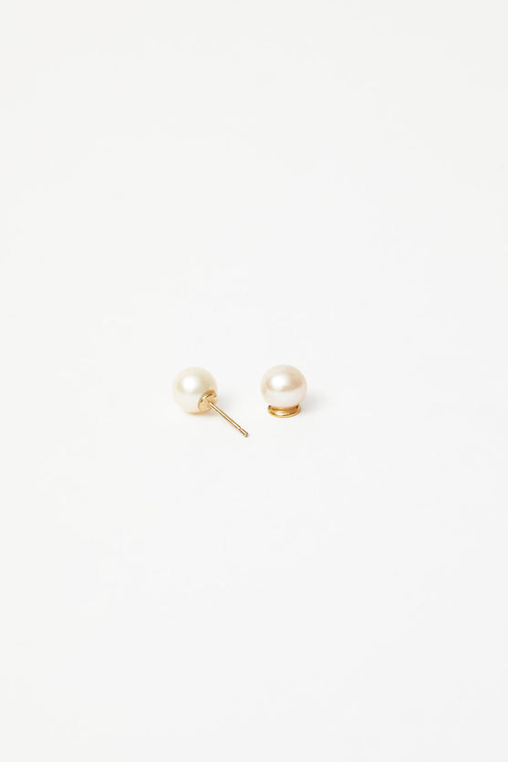 Beatriz Palacios Small Pearls Piercing Single in Pearl
