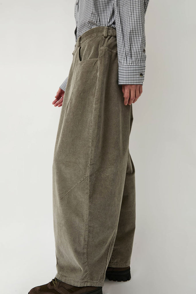 CORDERA Corduroy Baggy Pants in Cobblestone – No.6 Store