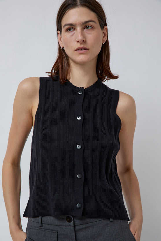 CORDERA Merino Wool Ribbed Waistcoat in Black