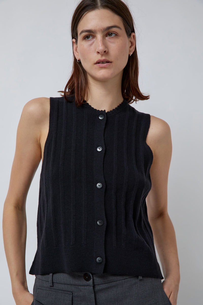 CORDERA Merino Wool Ribbed Waistcoat in Black