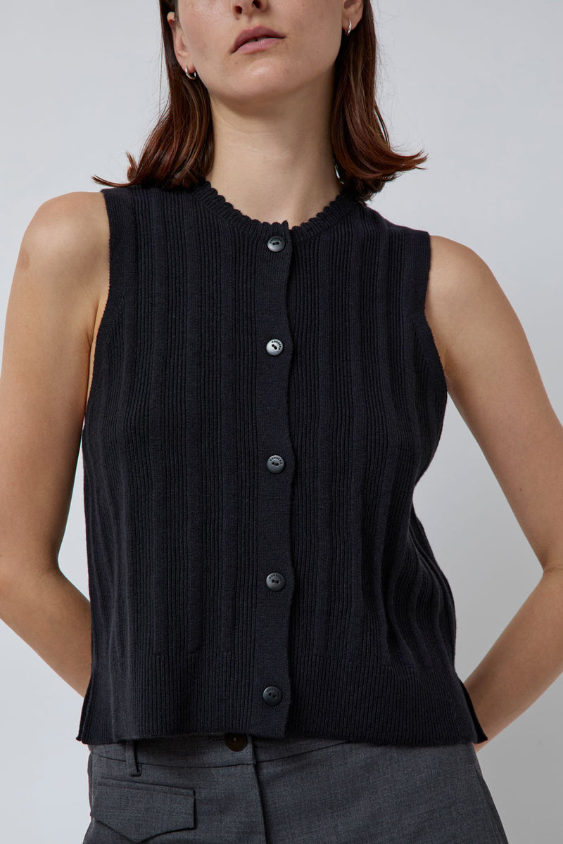 CORDERA Merino Wool Ribbed Waistcoat in Black