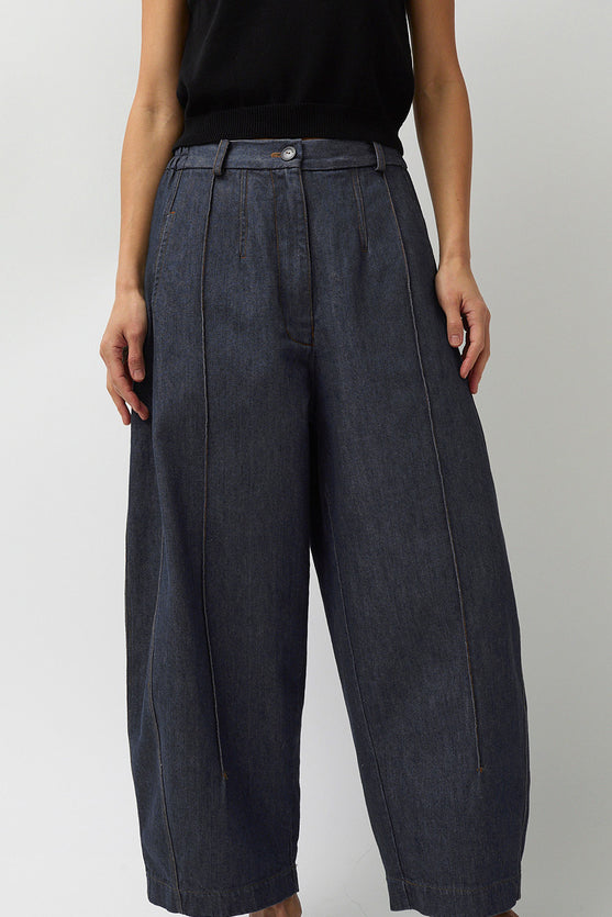 CORDERA Front Seam Curved Pants in Denim