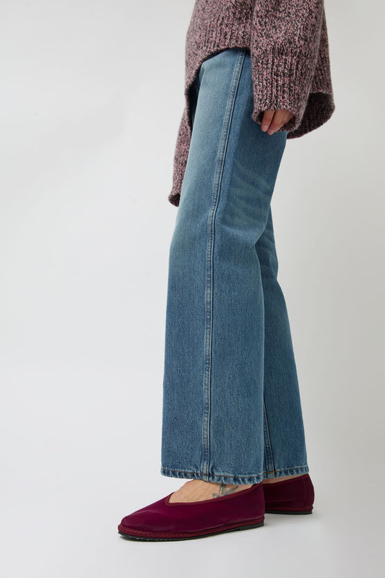 Drogheria Crivellini Fu-Kung in Burgundy