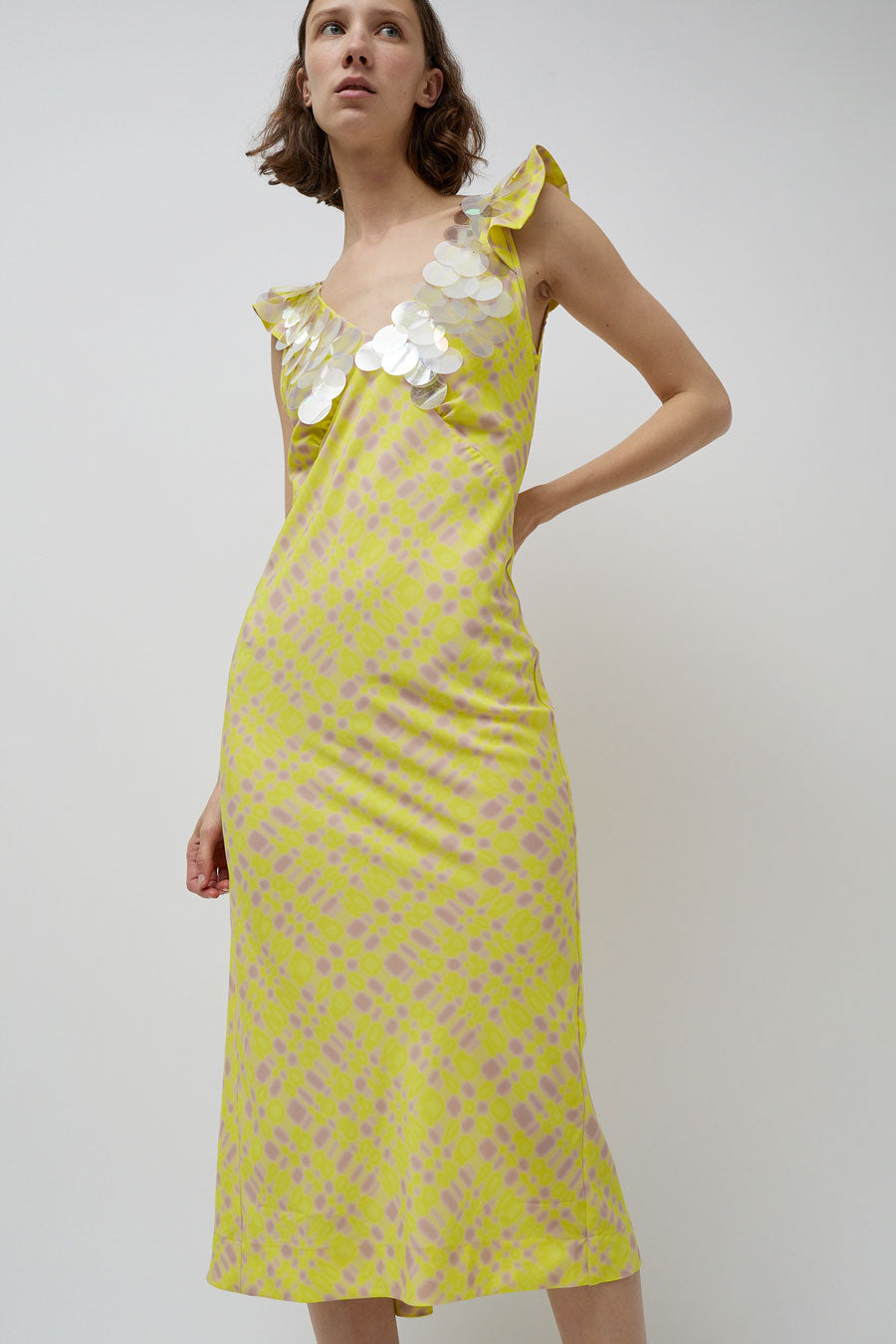 INSHADE V Neck Sequin Dress in Light Yellow Plaid