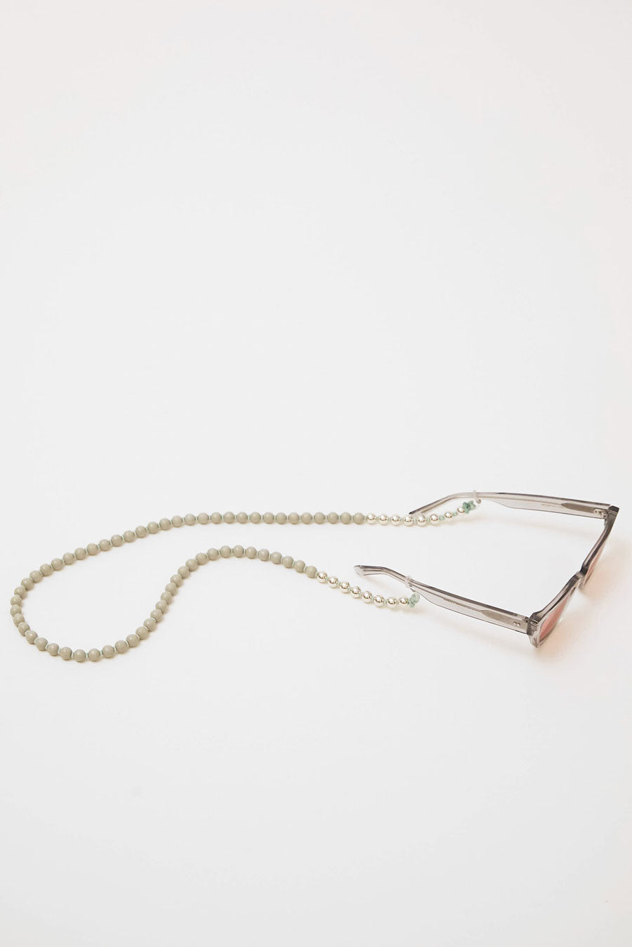 Ina Seifart Brillenkette Silver Glasses Chain in Light Grey with Sage Thread