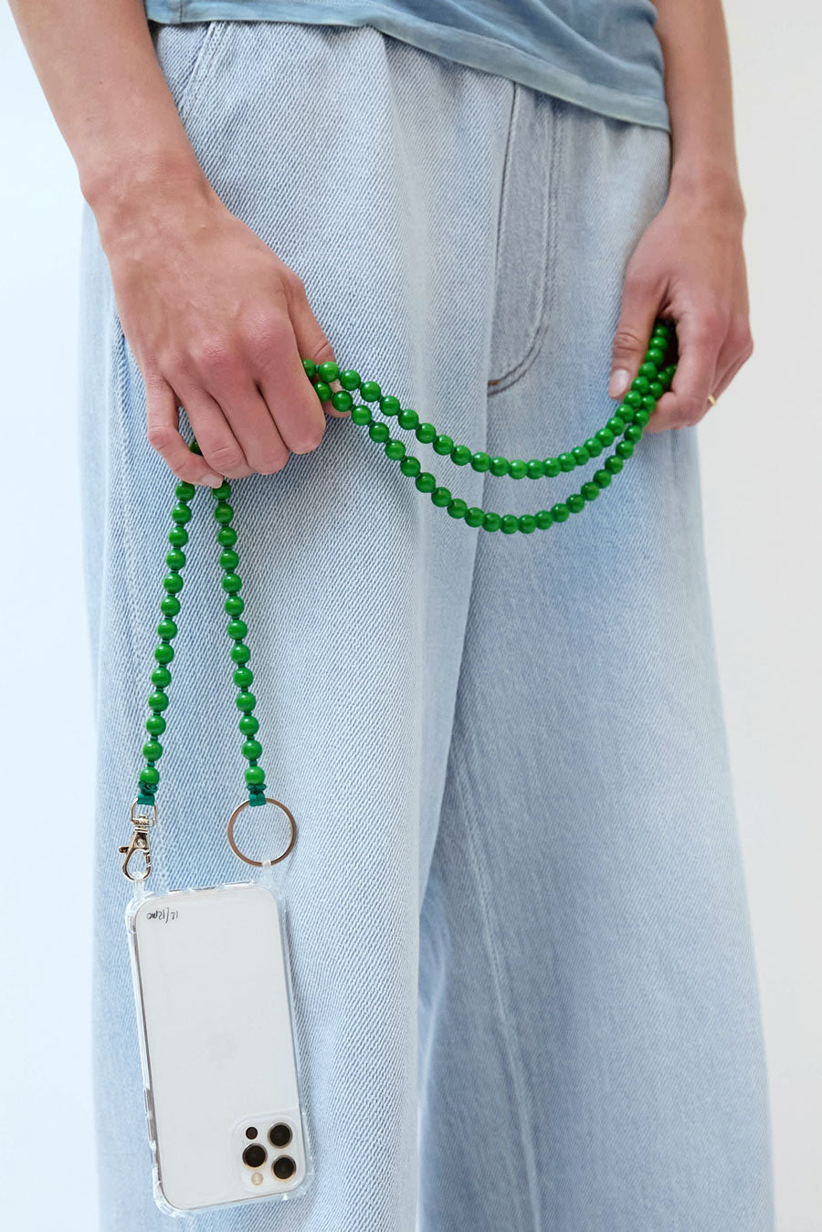 Ina Seifart Handykette Iphone Necklace in Green with Dark Green Thread