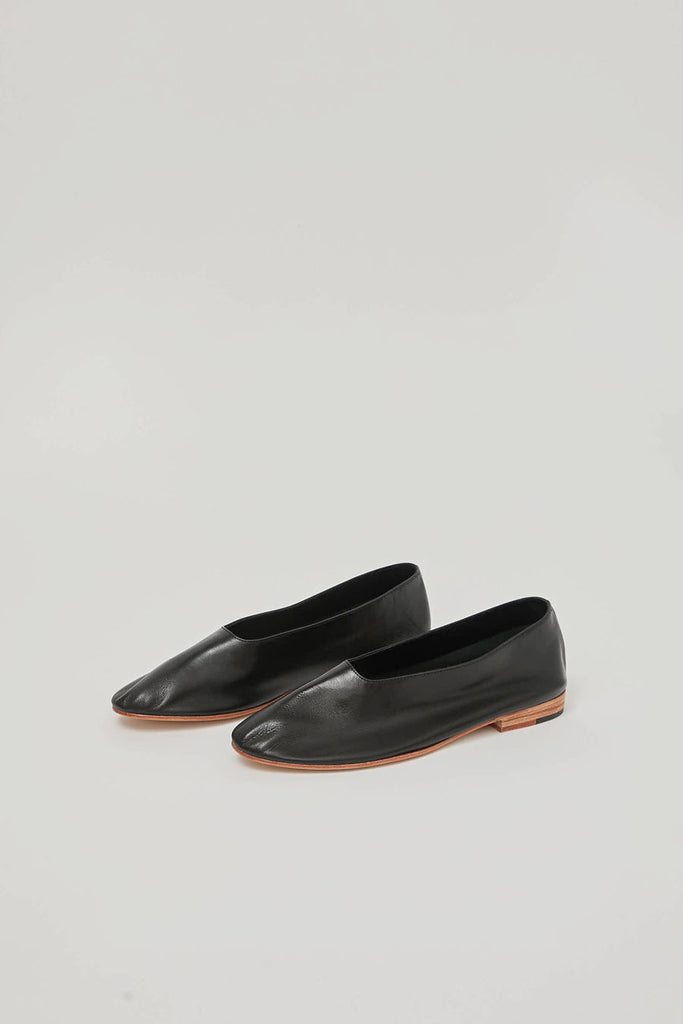 Martiniano-Glove-Shoe-in-