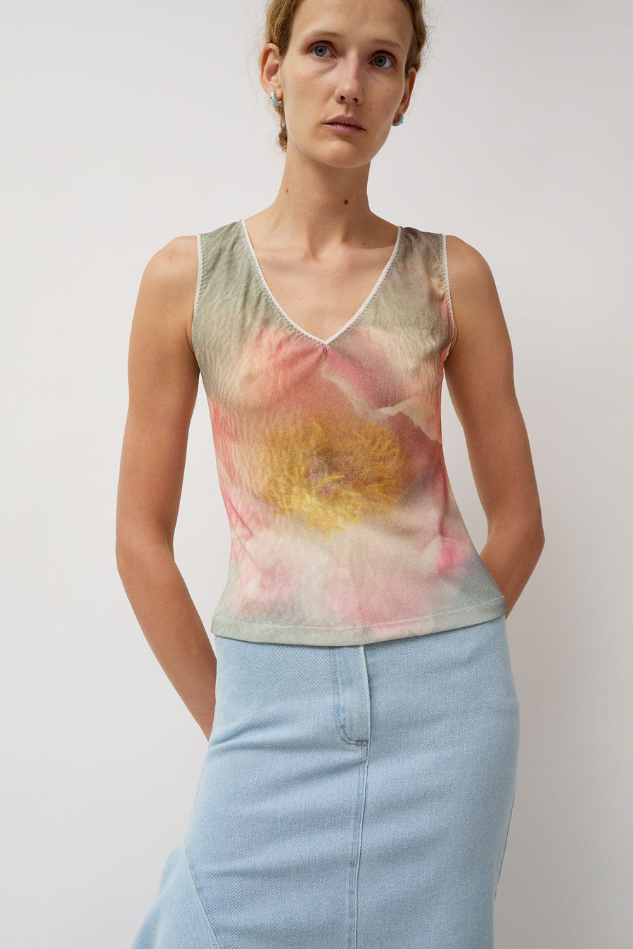 Naya Rea Daisy Top in Rose Floral Print