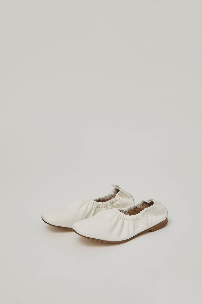 No6-Travel-Ballerina-in-