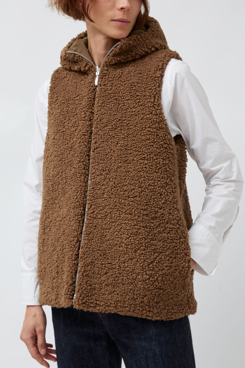 Pret Pour Partir Reversible Gilet in Brown Faux Fur and Bronze