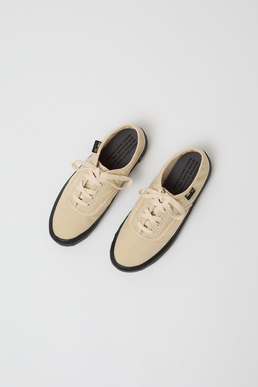 Reproduction of Found 5851 Trainer in Natural with Black Sole