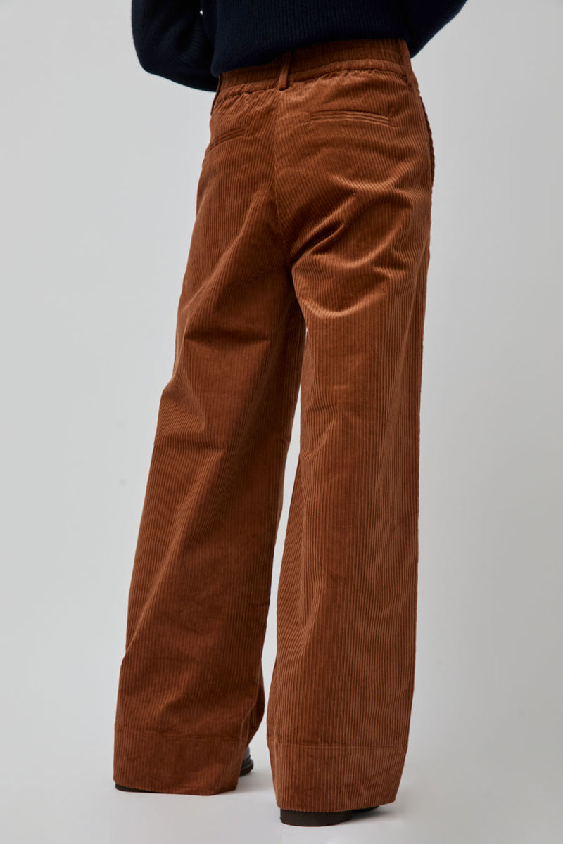 Rue De Tokyo Philly Trousers In Golden Brown Corduroy
