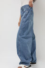 St. Agni Mid Rise Balloon Jeans in 90s Blue