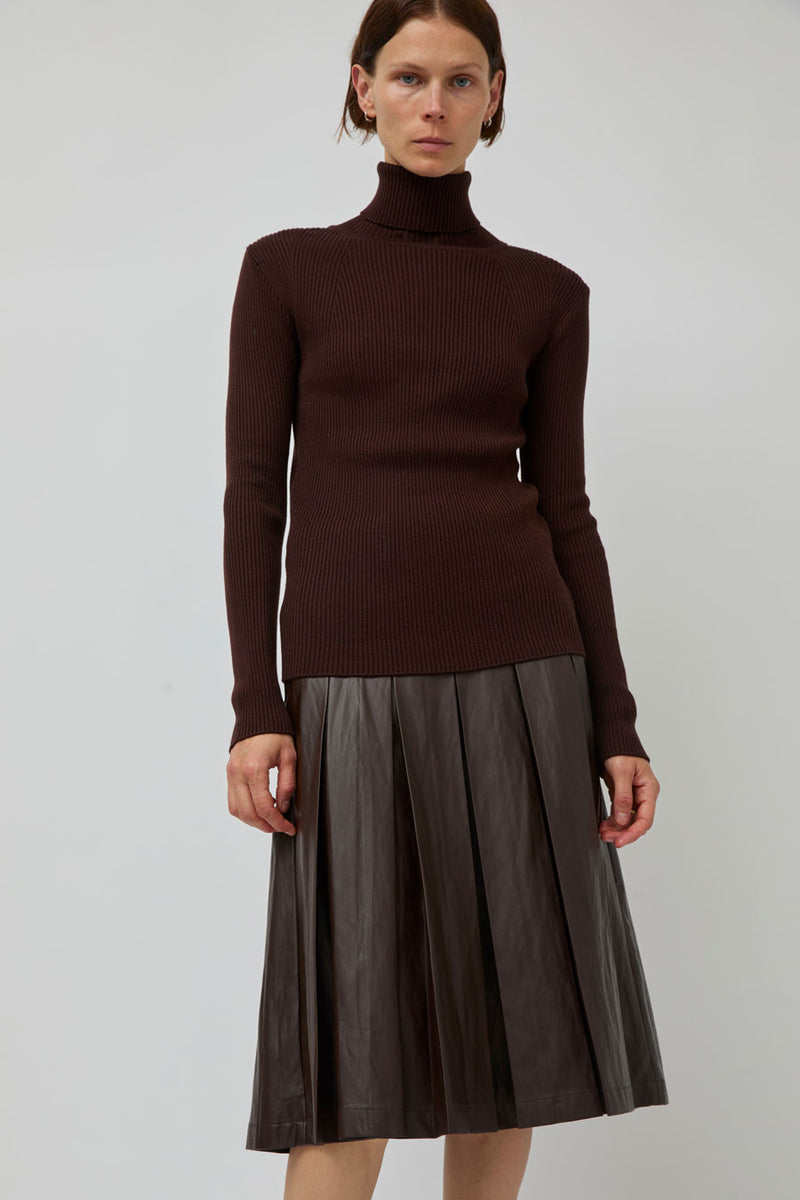 TONYWACK Slim-Fit Ribbed Turtleneck in Brown