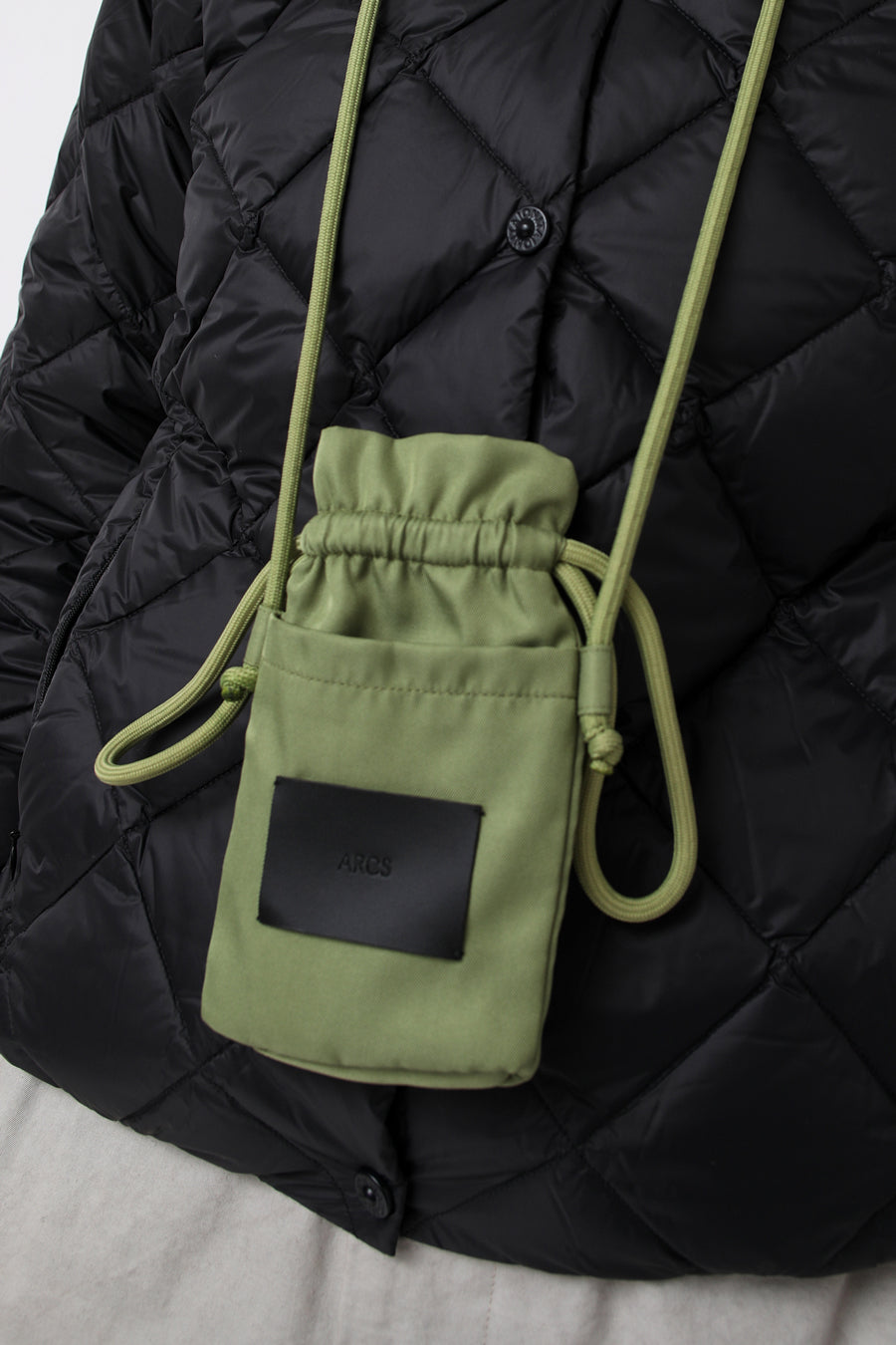ARCS Minute Neck Pouch in Moss
