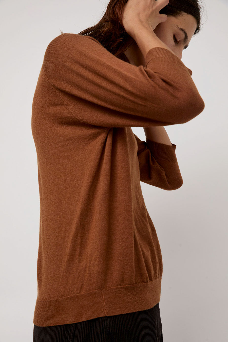 6397 Elbow Sleeve Turtleneck in Caramel