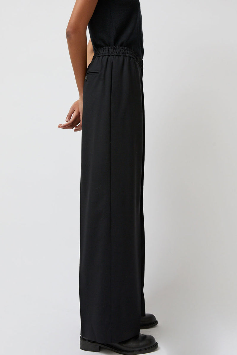 6397 Pleated Long Pull On Pant in Black