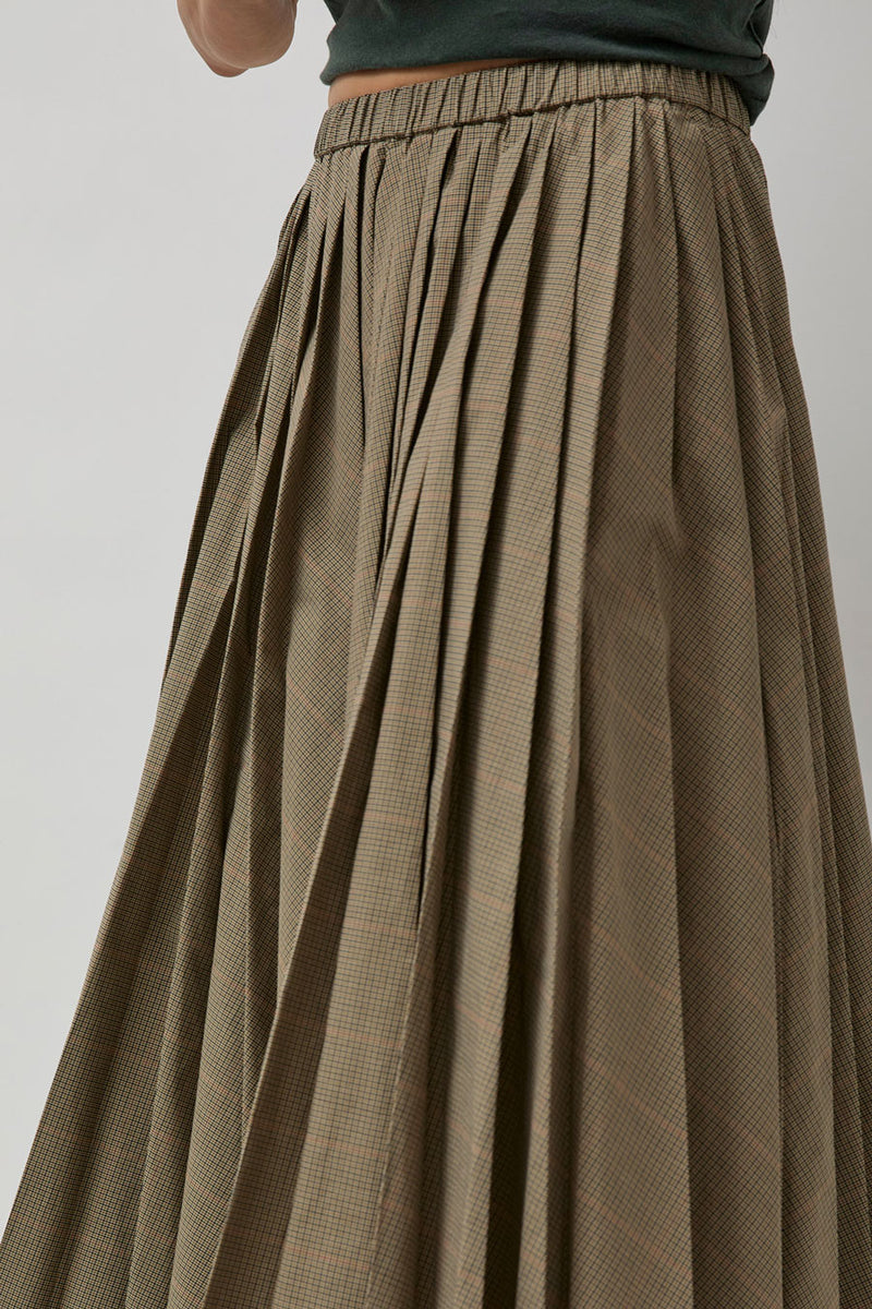 6397 Pull on Pleated Skirt in Plaid