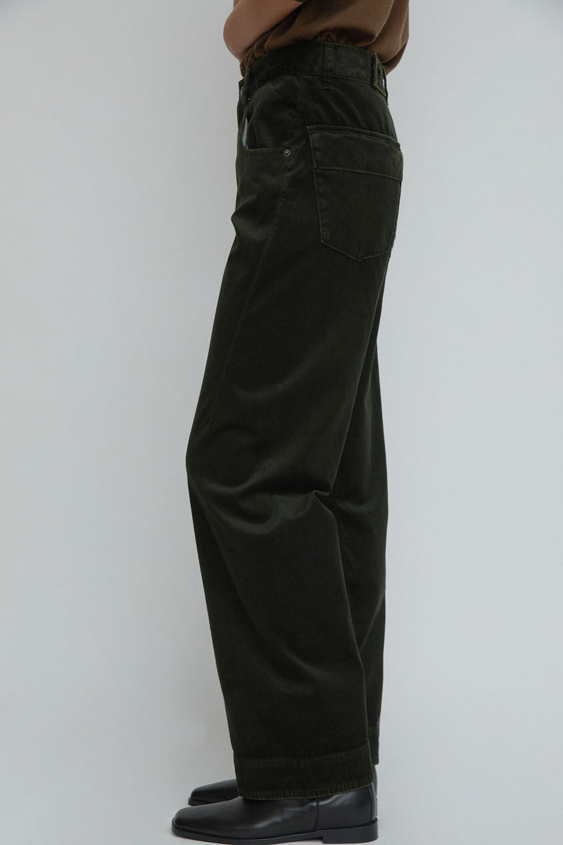6397 Side Dart Pant in Caper