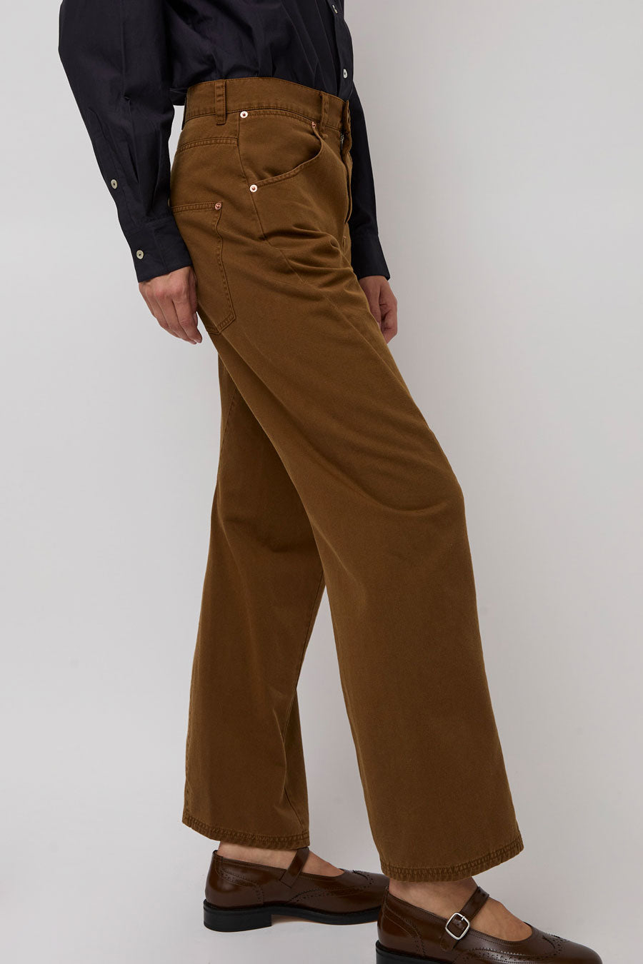 6397 Twisted Seam Pant in Caramel