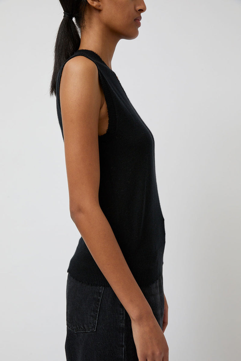 6397 Wool and Cashmere Shrunken Vest in Black