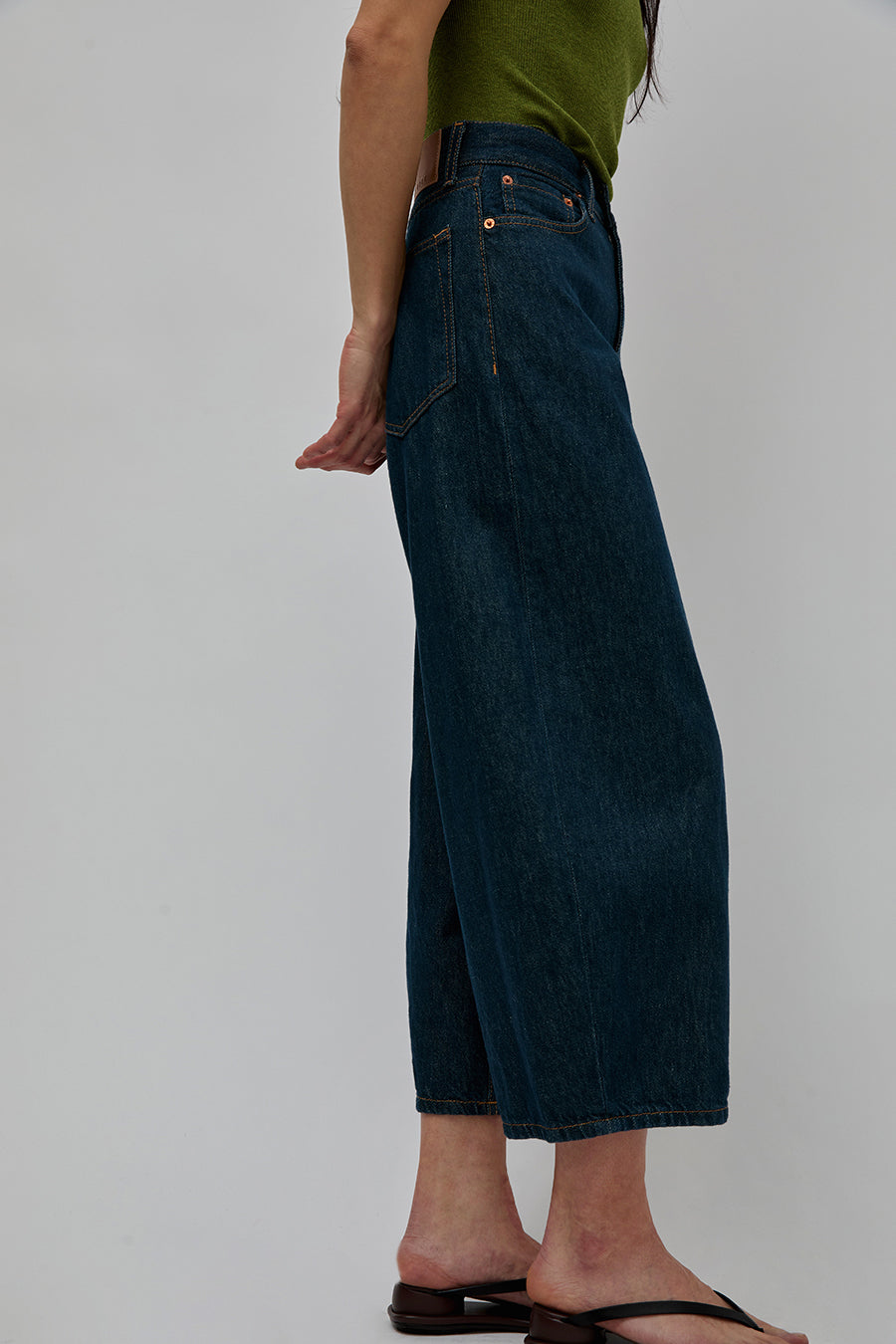 6397 Cropped Roomy Jean in 70s Rinsed Raw