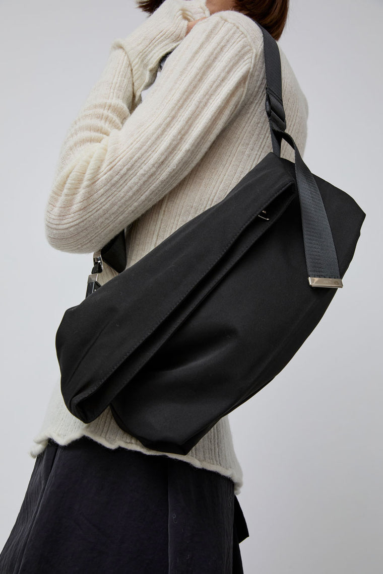 ARCS Gravity Bag in Black