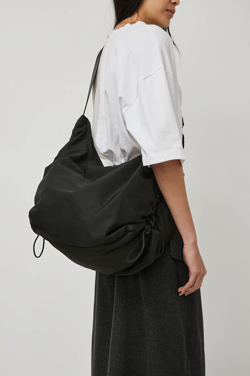 ARCS Hey Sling Bag in Black