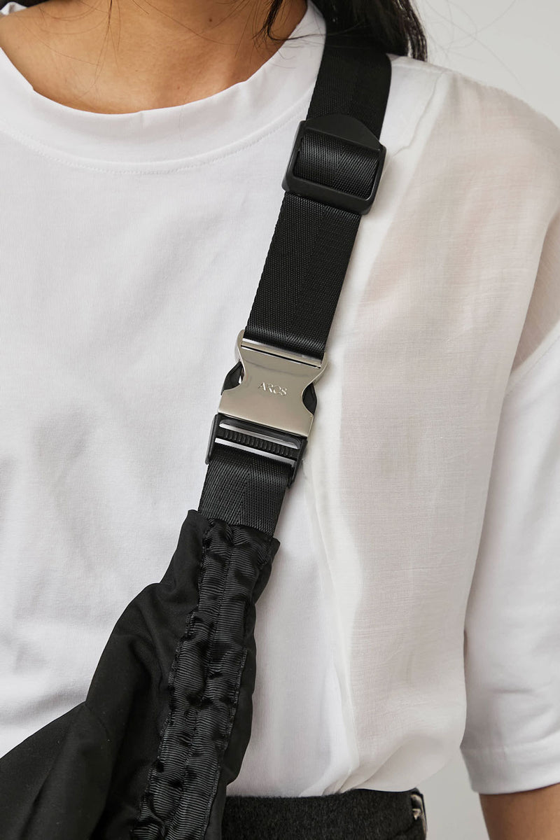 ARCS Hey Sling Bag in Black