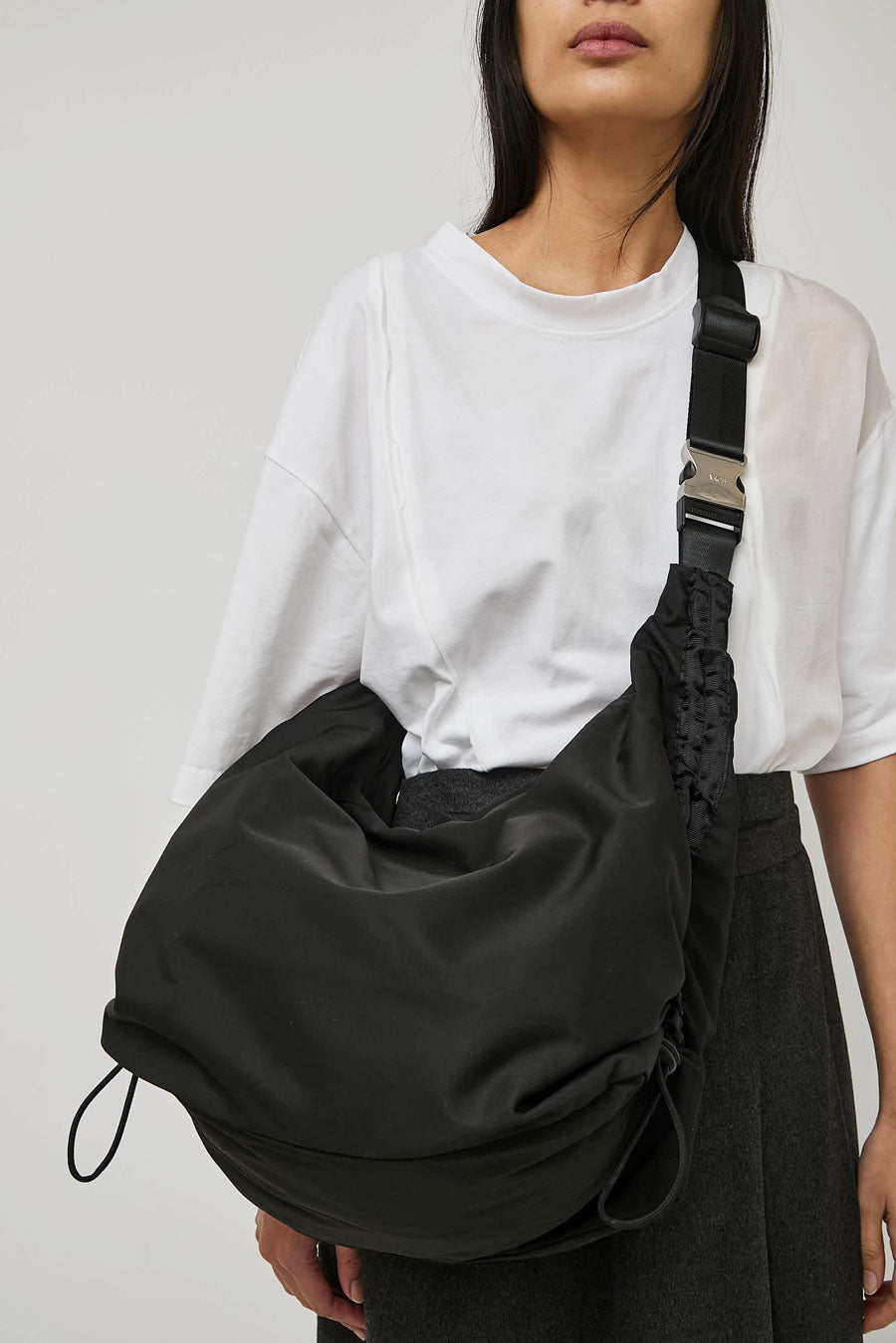 ARCS Hey Sling Bag in Black