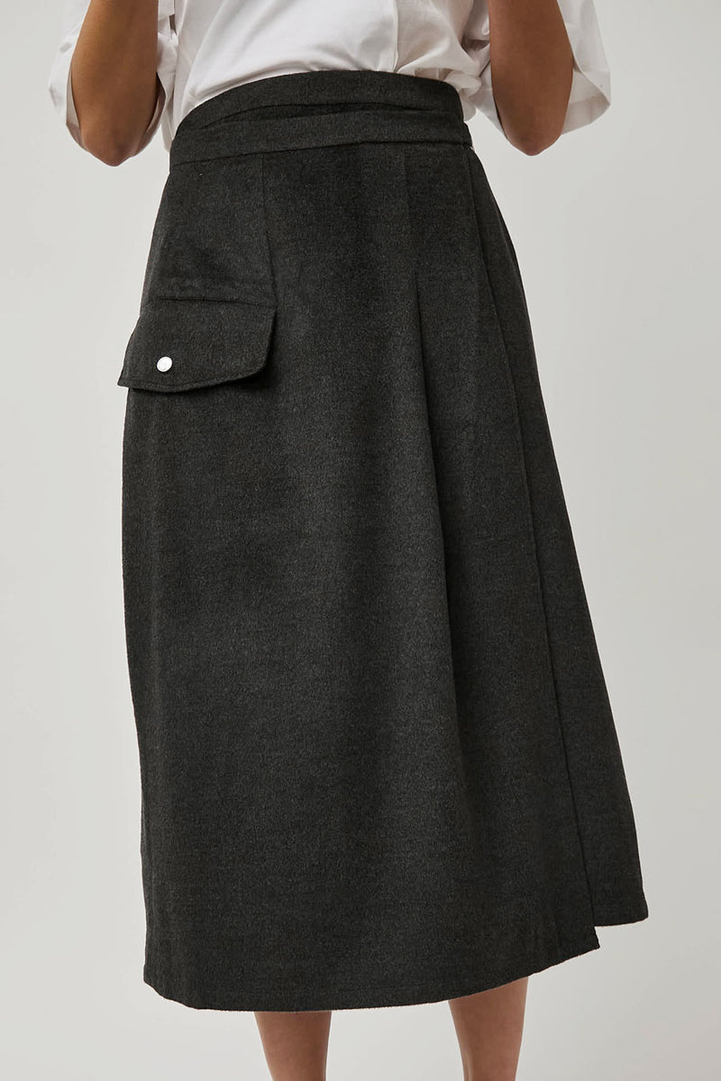 ARCS Ten Skirt in Charcoal