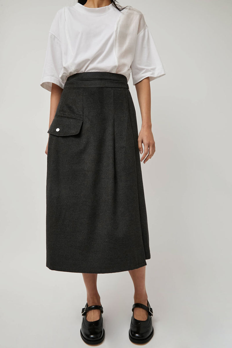 ARCS Ten Skirt in Charcoal