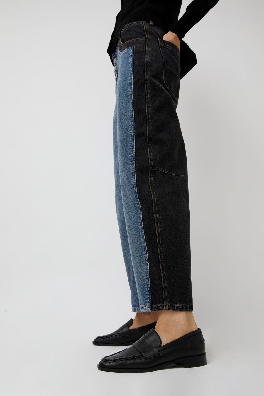 ATP Atelier Airola Loafer in Black Nappa