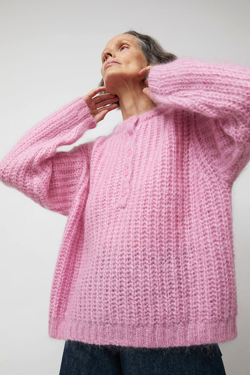 Ali Golden Oversized Pullover with Placket in Pink