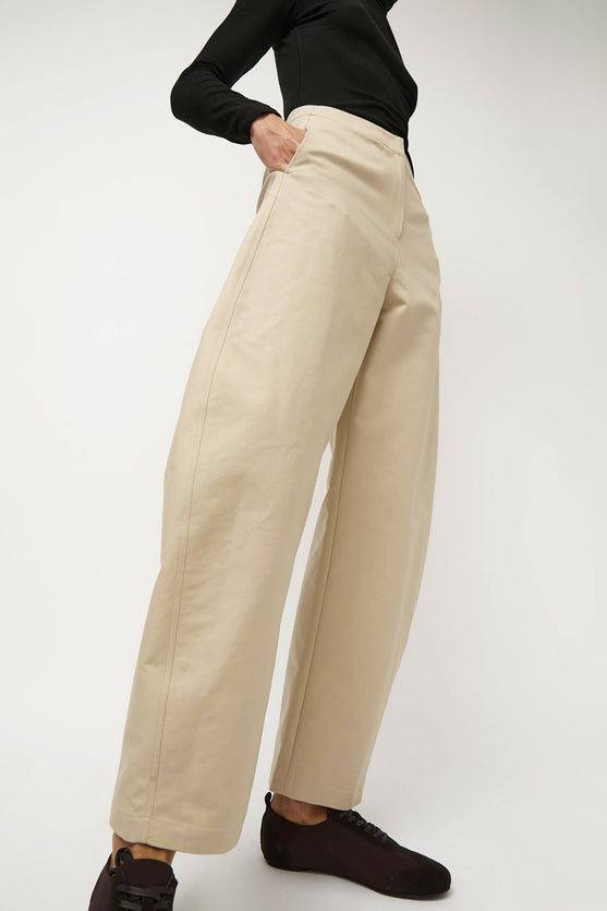 Amomento Curved Long Pants in Beige