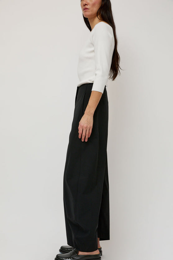 Amomento Curved Silhouette Pants in Black