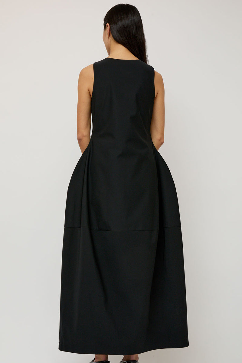 Amomento Hourglass Long Dress in Black