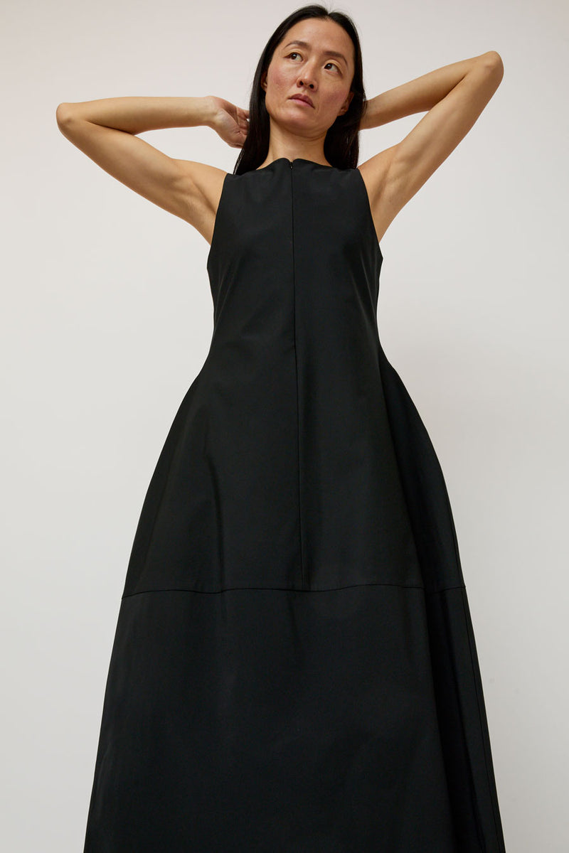 Amomento Hourglass Long Dress in Black