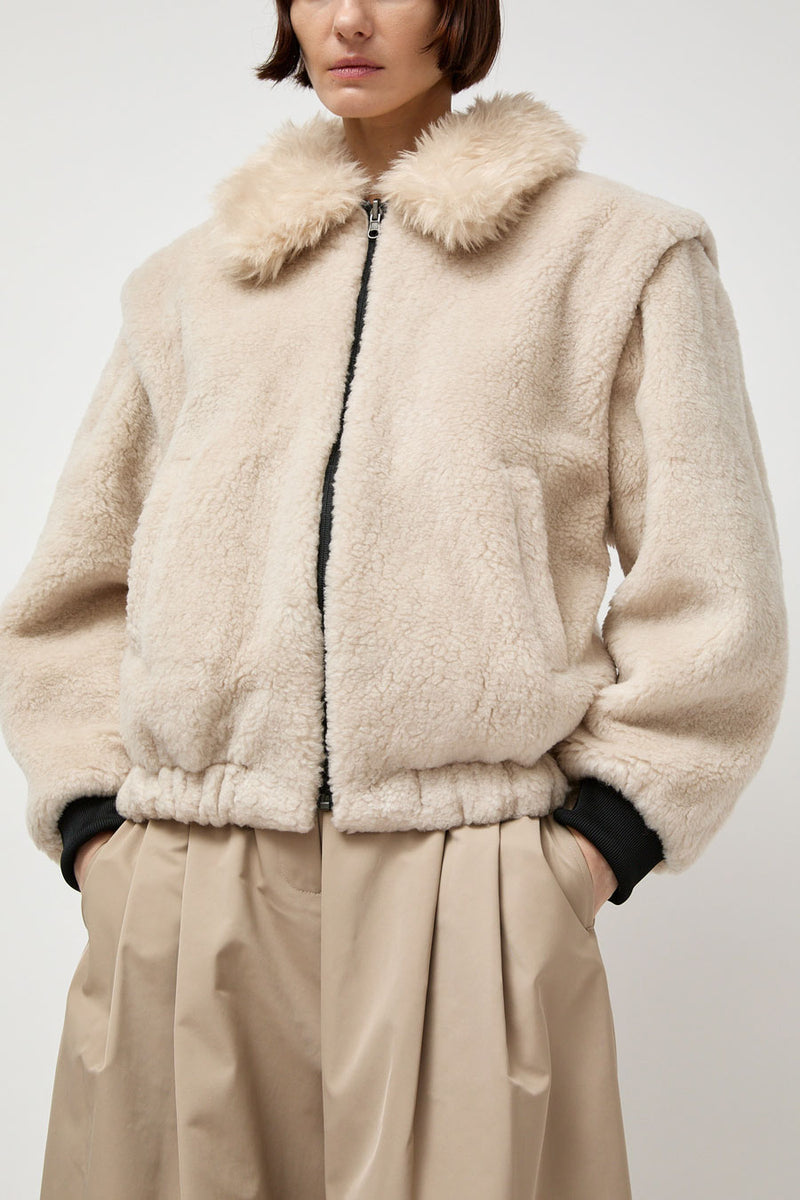 Amomento Shearling Detachable Sleeve Jumper in Ivory