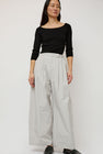 Amomento Three Tuck Banding Pants in Grey