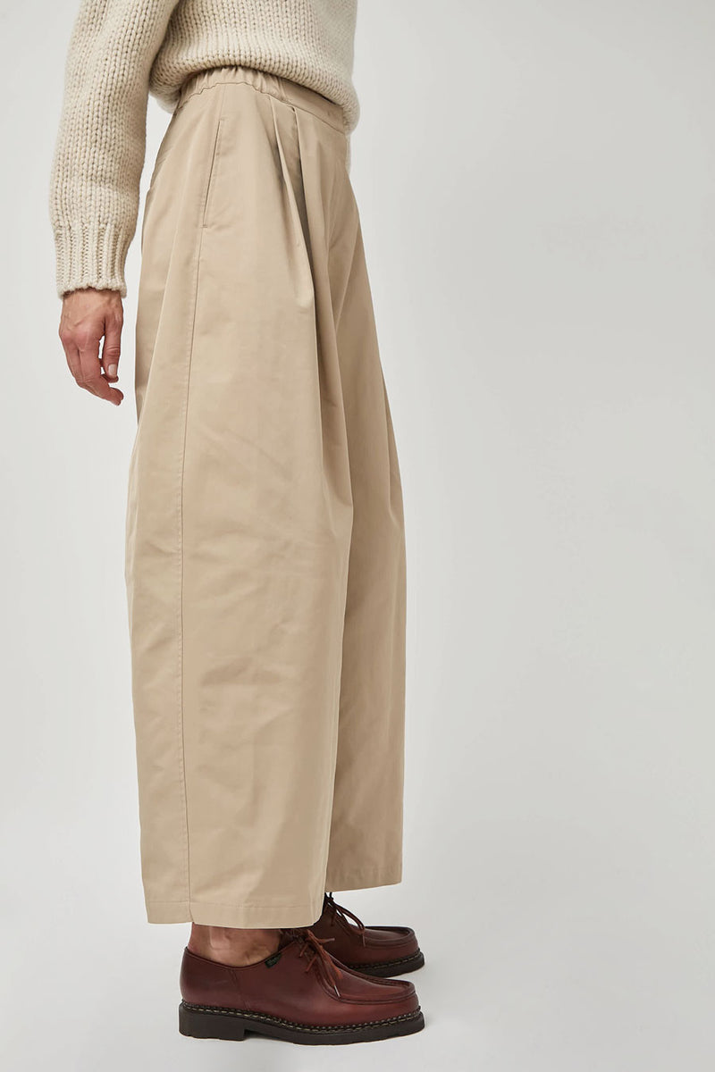 Amomento Two Tuck Balloon Pants in Beige