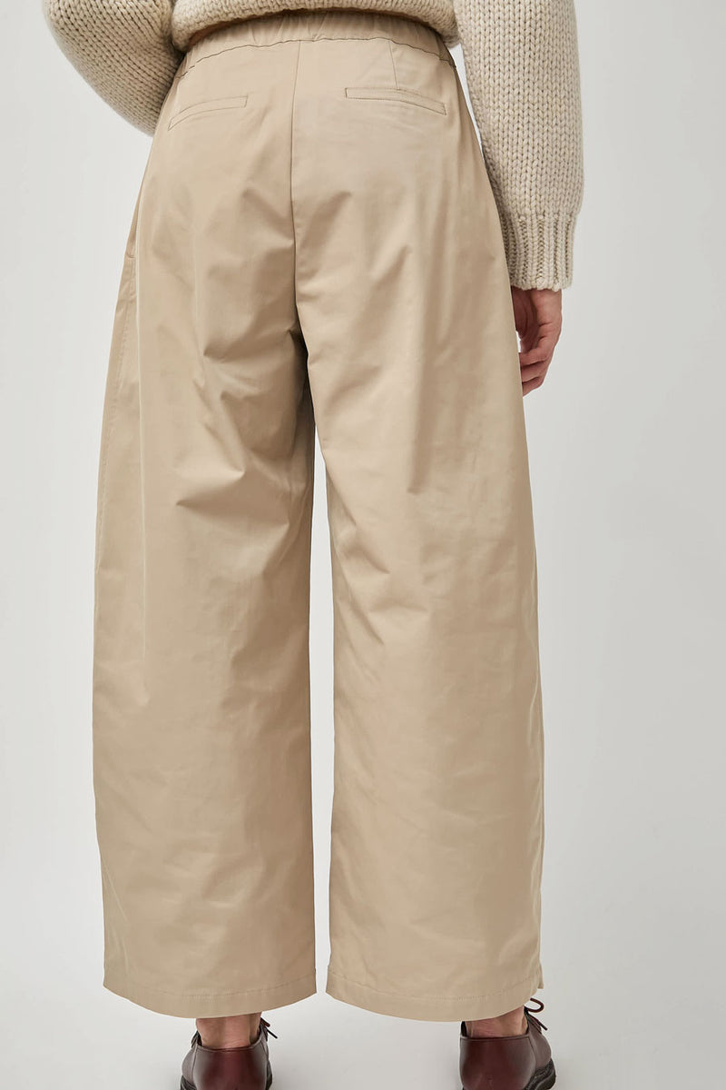Amomento Two Tuck Balloon Pants in Beige