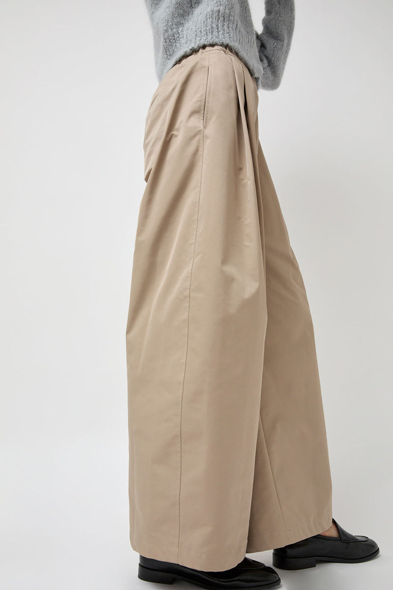 Amomento Two Tuck Balloon Pants in Beige