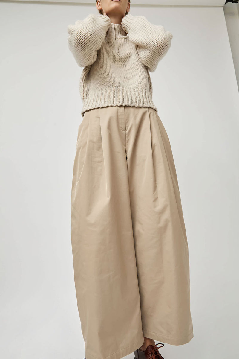 Amomento Two Tuck Balloon Pants in Beige